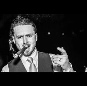 Meet your Posher, Tom